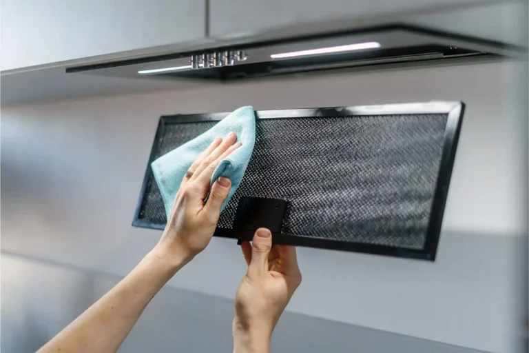 5 Indications That Your Kitchen Hood Requires urgent Cleaning